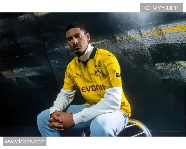 2023年全球足球球星新赛季球衣设计与潮流趋势解析